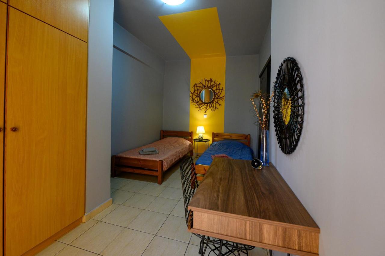 Rea Apartment II "1Minute From The Beach" Kalamata Ngoại thất bức ảnh