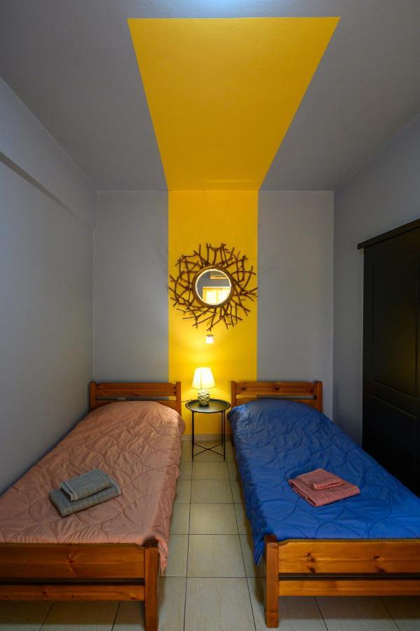 Rea Apartment II "1Minute From The Beach" Kalamata Ngoại thất bức ảnh
